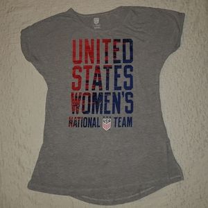 USWNT t-shirt ~ size L (14)